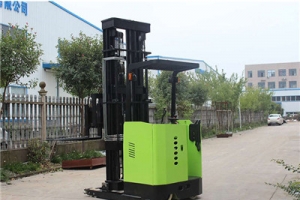 三向電動叉車是窄通道高效作業(yè)的福星！